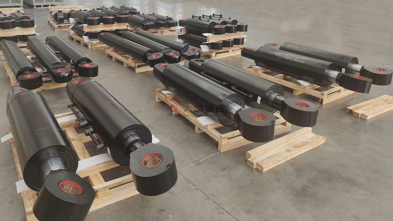 大坡度硬巖掘進(jìn)機(jī)液壓油缸